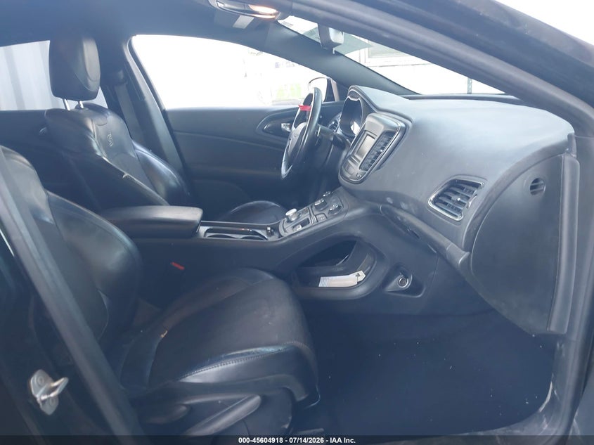 2015 Chrysler 200 VIN 1C3CCCBB8FN714981 IAAI salvage auction — REAR END, Salvage (California), sold $500 on 2026-07-31 (photo 5)