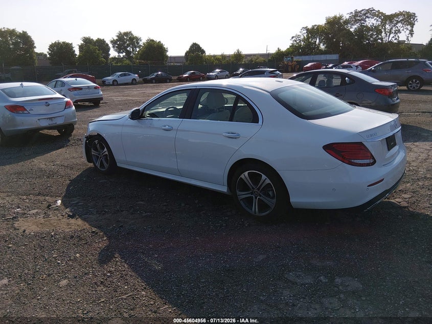 2018 Mercedes-benz E-klasse VIN WDDZF4KB5JA381776 IAAI salvage auction — LEFT FRONT, Salvage (Pennsylvania), sold $9,300 on 2026-07-31 (photo 3)