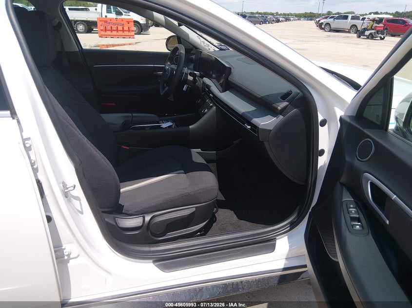 2025 Hyundai Sonata VIN KMHL64JAXSA428483 IAAI salvage auction — RIGHT SIDE, Enterprise Vehicles Clear Only (Texas), sold $14,500 on 2026-07-20 (photo 5)