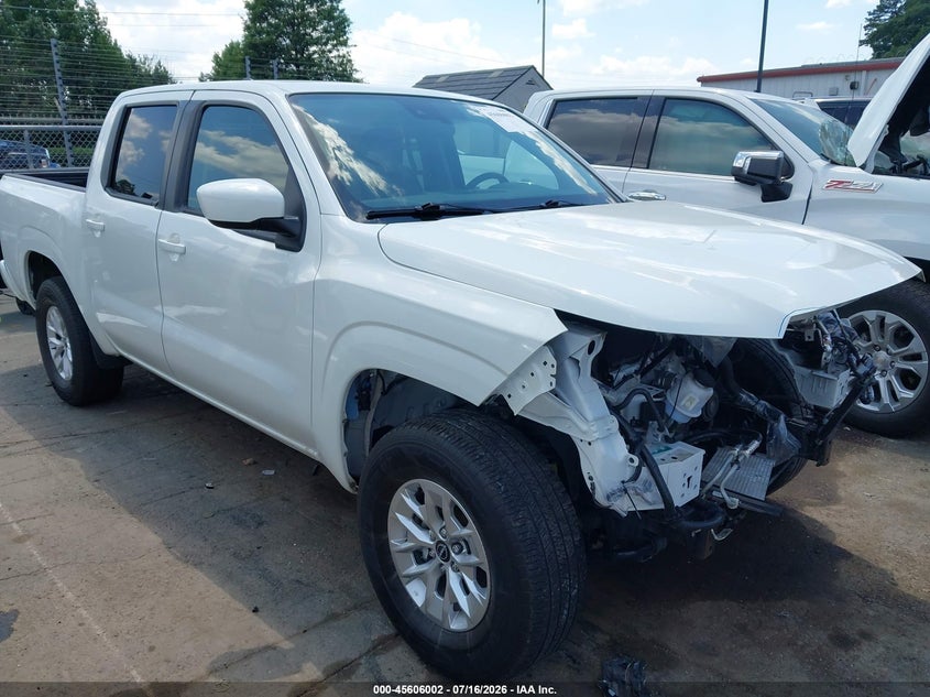 2024 Nissan Navara (frontier) VIN 1N6ED1EK4RN651168 IAAI salvage auction — FRONT END, Wait Title, sold $11,000 on 2026-08-24 (photo 1)