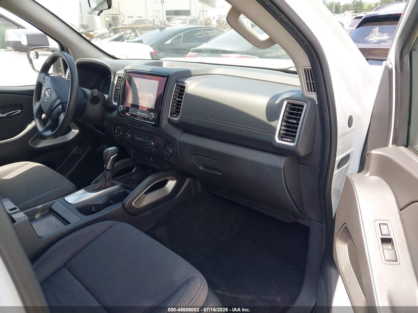 2024 Nissan Navara (frontier) VIN 1N6ED1EK4RN651168 IAAI salvage auction — FRONT END, Wait Title, sold $11,000 on 2026-08-24 (photo 5)