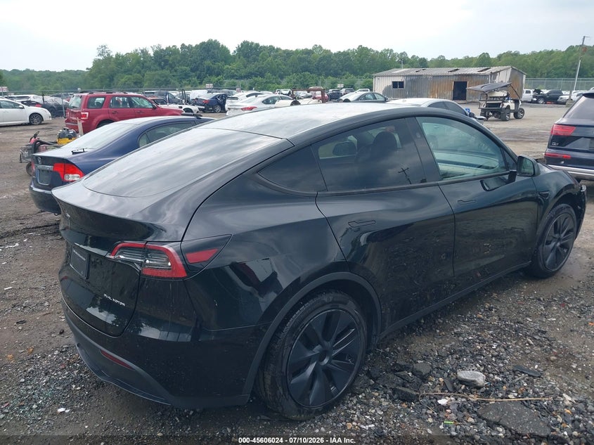 2024 Tesla Model y VIN 7SAYGAEE8RF110269 IAAI salvage auction — FRONT END, Salvage Title, sold $25 on 2026-07-30 (photo 4)