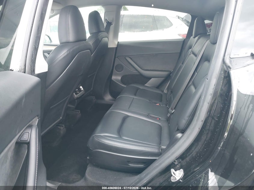 2024 Tesla Model y VIN 7SAYGAEE8RF110269 IAAI salvage auction — FRONT END, Salvage Title, sold $25 on 2026-07-30 (photo 8)