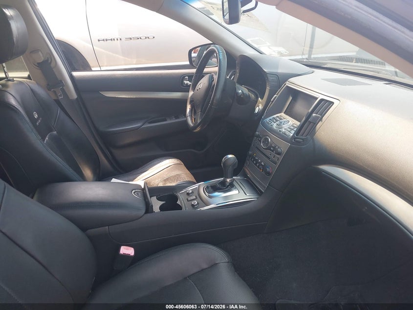 2010 Infiniti G VIN JN1CV6AR7AM254767 IAAI salvage auction — NORMAL WEAR, Clear, sold $925 on 2026-07-21 (photo 5)