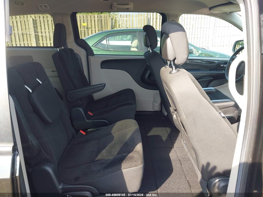 2019 Dodge Caravan VIN 2C4RDGBG3KR783144 IAAI salvage auction — UNKNOWN, Salvage Title, sold $2,550 on 2026-08-11 (photo 8)
