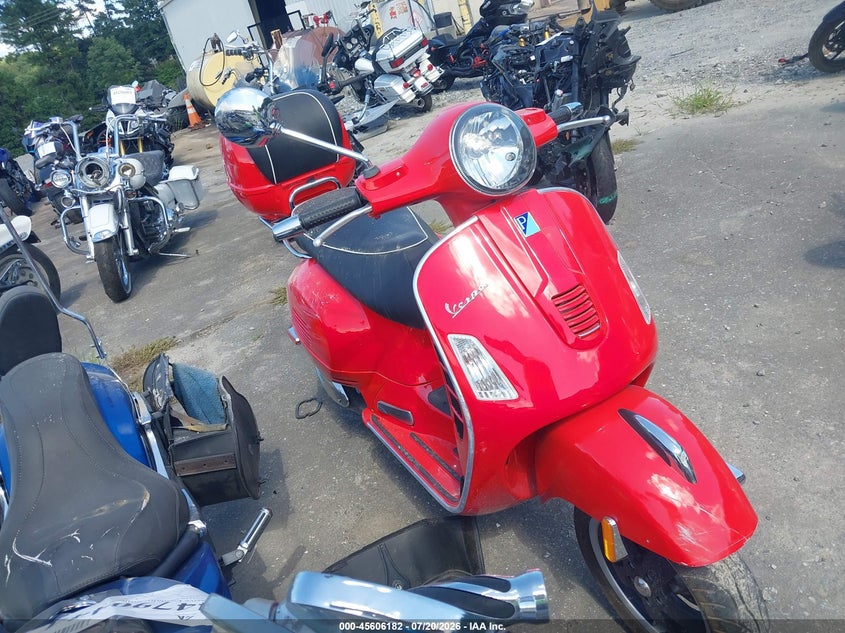 2010 Vespa Gts 300 VIN ZAPM459L6A5700740 IAAI salvage auction — LEFT SIDE, Salvage (Georgia), sold $1,200 on 2026-08-19 (photo 1)