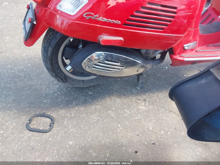 2010 Vespa Gts 300 VIN ZAPM459L6A5700740 IAAI salvage auction — LEFT SIDE, Salvage (Georgia), sold $1,200 on 2026-08-19 (photo 8)