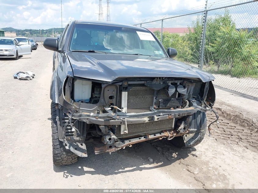 2013 Toyota Tacoma VIN 5TFUU4ENXDX077036 IAAI salvage auction — FRONT END, Salvage (Pennsylvania), sold $4,250 on 2026-07-28 (photo 6)