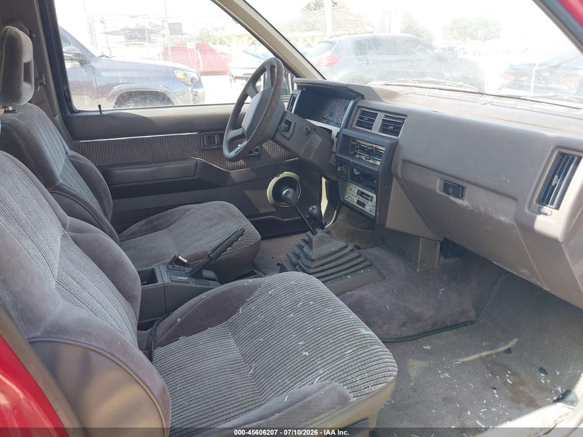 1987 Nissan Pathfinder VIN JN8HD16Y4HW001885 IAAI salvage auction — MECHANICAL, Clear (Florida), sold $325 on 2026-07-29 (photo 5)