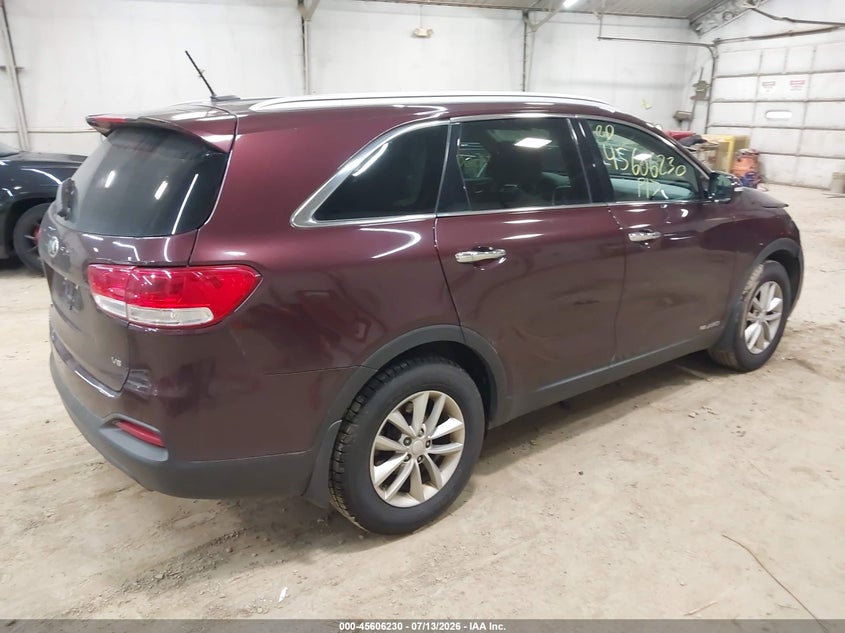 2017 Kia Sorento VIN 5XYPGDA50HG324843 IAAI salvage auction — FRONT END, Salvage (Pennsylvania), sold $1,800 on 2026-07-30 (photo 4)