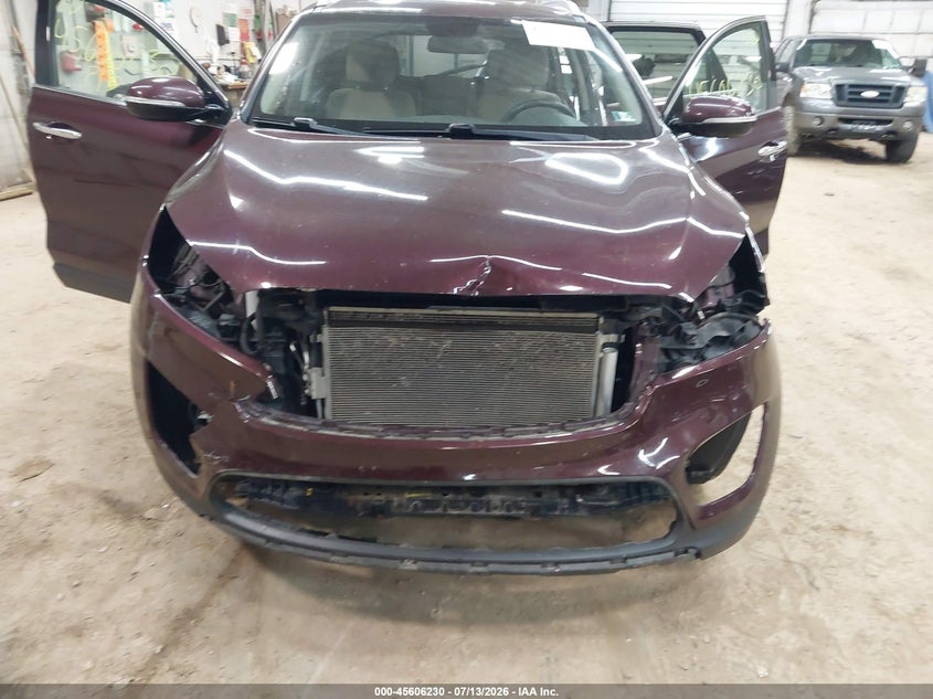 2017 Kia Sorento VIN 5XYPGDA50HG324843 IAAI salvage auction — FRONT END, Salvage (Pennsylvania), sold $1,800 on 2026-07-30 (photo 6)