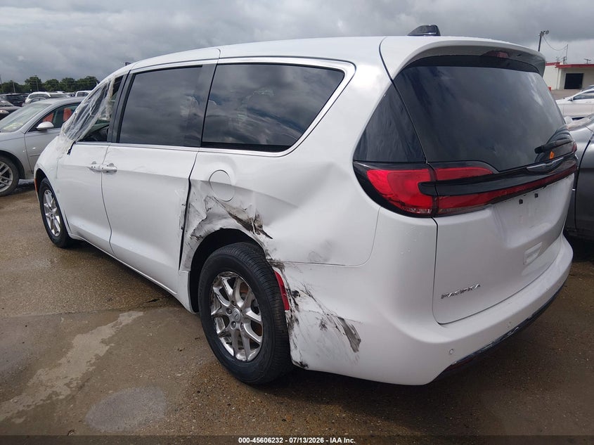 2025 Chrysler Pacifica VIN 2C4RC1BG7SR584209 IAAI salvage auction — SIDE, Enterprise Vehicles Clear Only (Wisconsin), sold $13,200 on 2026-07-16 (photo 3)