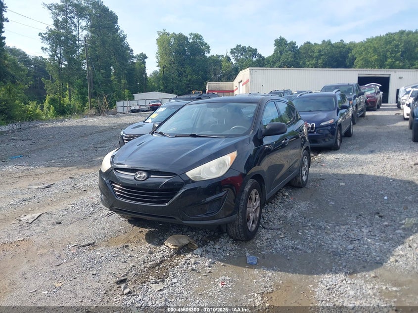 2010 Hyundai Tucson VIN KM8JT3AC9AU071595 IAAI salvage auction — NORMAL WEAR, Clear (Georgia), sold $800 on 2026-07-28 (photo 2)