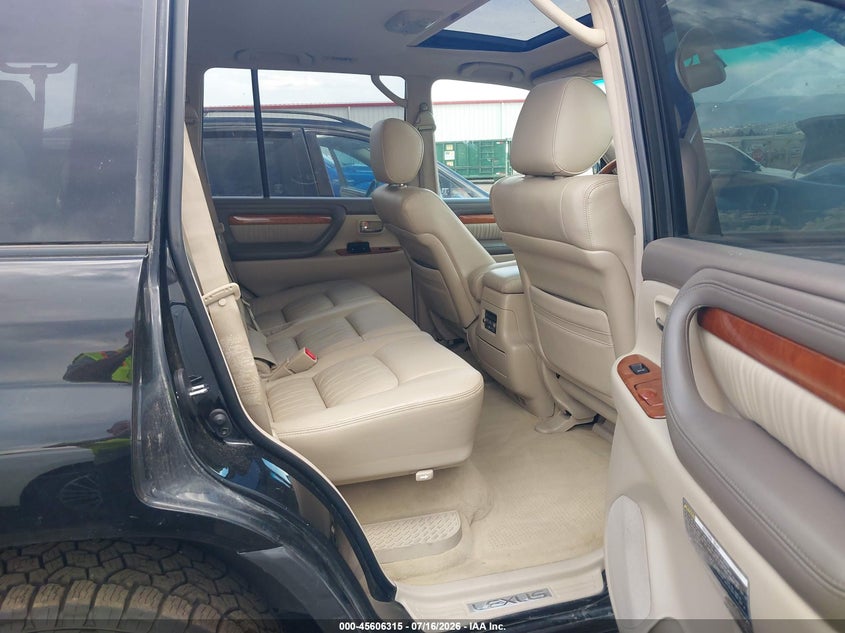 2006 Lexus Lx 470 VIN JTJHT00W664004308 IAAI salvage auction — NORMAL WEAR, Clear (Idaho), sold $3,050 on 2026-07-28 (photo 8)