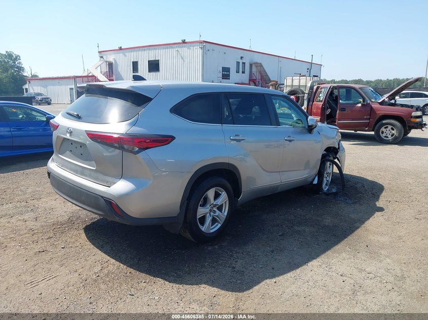 2023 Toyota Highlander VIN 5TDKDRAH8PS015505 IAAI salvage auction — FRONT END, Salvage - Greater Than 75% (Maryland), sold $8,600 on 2026-07-29 (photo 4)