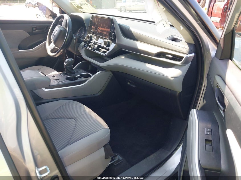 2023 Toyota Highlander VIN 5TDKDRAH8PS015505 IAAI salvage auction — FRONT END, Salvage - Greater Than 75% (Maryland), sold $8,600 on 2026-07-29 (photo 5)