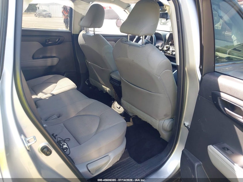 2023 Toyota Highlander VIN 5TDKDRAH8PS015505 IAAI salvage auction — FRONT END, Salvage - Greater Than 75% (Maryland), sold $8,600 on 2026-07-29 (photo 8)