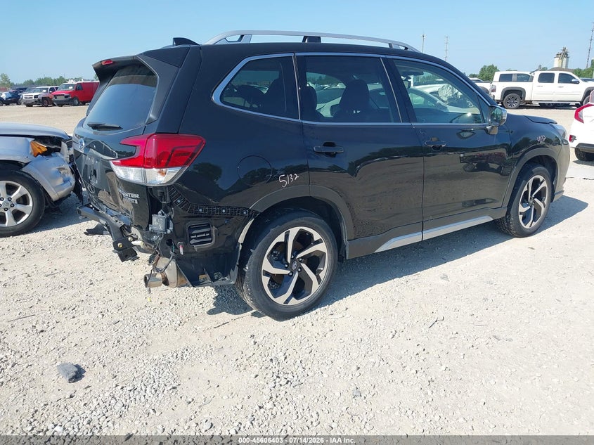 2023 Subaru Forester VIN JF2SKARC5PH427094 IAAI salvage auction — REAR END, Salvage (Ohio), sold $8,300 on 2026-07-29 (photo 4)
