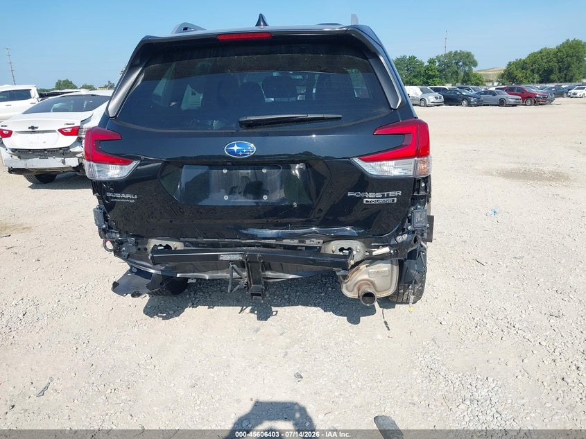 2023 Subaru Forester VIN JF2SKARC5PH427094 IAAI salvage auction — REAR END, Salvage (Ohio), sold $8,300 on 2026-07-29 (photo 6)