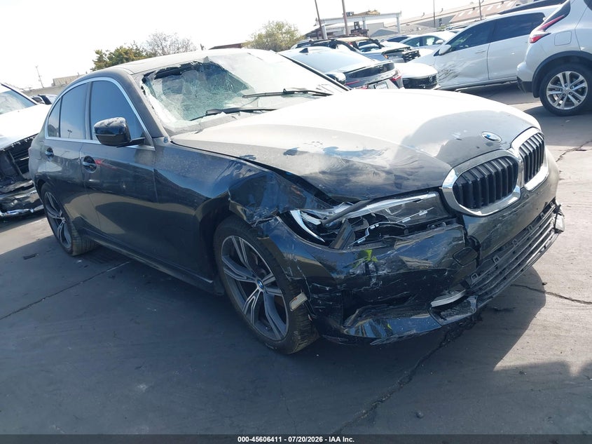 2022 BMW 3er VIN 3MW5R1J04N8C41859 IAAI salvage auction — RIGHT FRONT, Salvage Certificate (California), sold $6,700 on 2026-07-31 (photo 1)