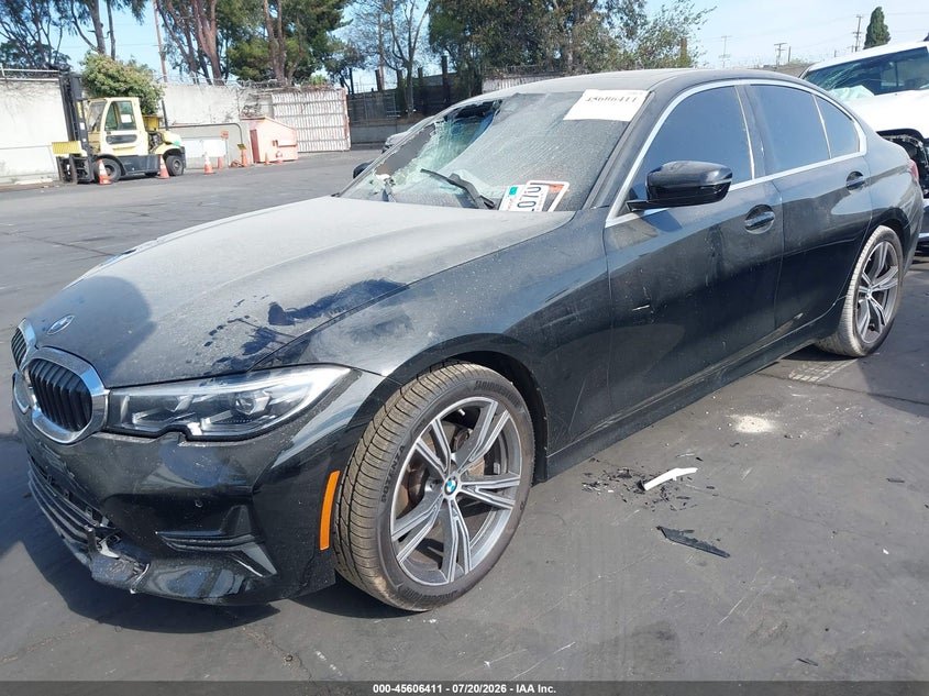 2022 BMW 3er VIN 3MW5R1J04N8C41859 IAAI salvage auction — RIGHT FRONT, Salvage Certificate (California), sold $6,700 on 2026-07-31 (photo 2)