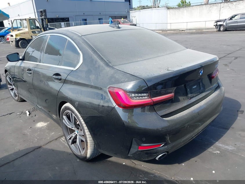 2022 BMW 3er VIN 3MW5R1J04N8C41859 IAAI salvage auction — RIGHT FRONT, Salvage Certificate (California), sold $6,700 on 2026-07-31 (photo 3)