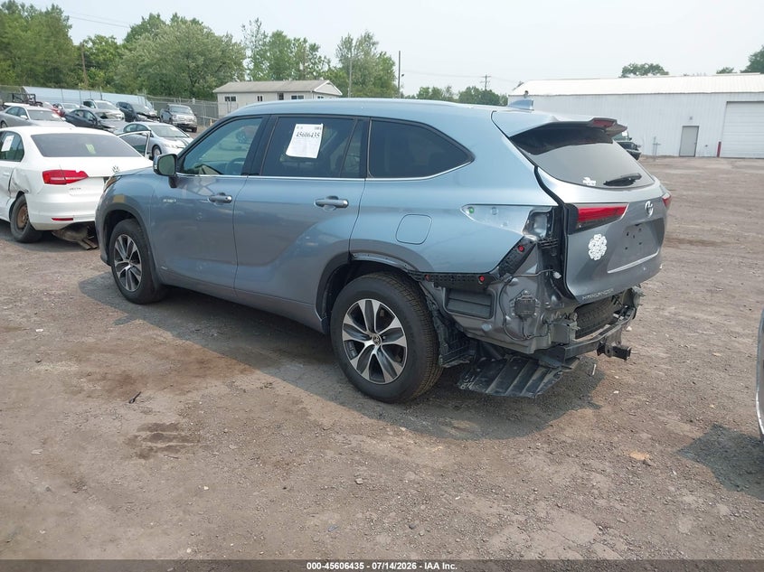 2021 Toyota Highlander VIN 5TDGBRCH7MS068300 IAAI salvage auction — REAR END, Salvage Title, sold $19,000 on 2026-07-22 (photo 3)