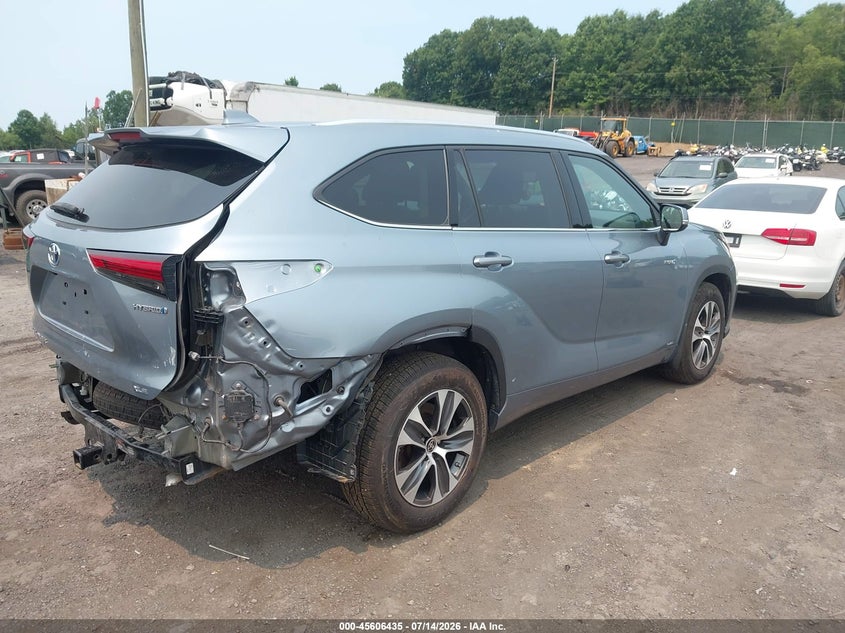 2021 Toyota Highlander VIN 5TDGBRCH7MS068300 IAAI salvage auction — REAR END, Salvage Title, sold $19,000 on 2026-07-22 (photo 4)