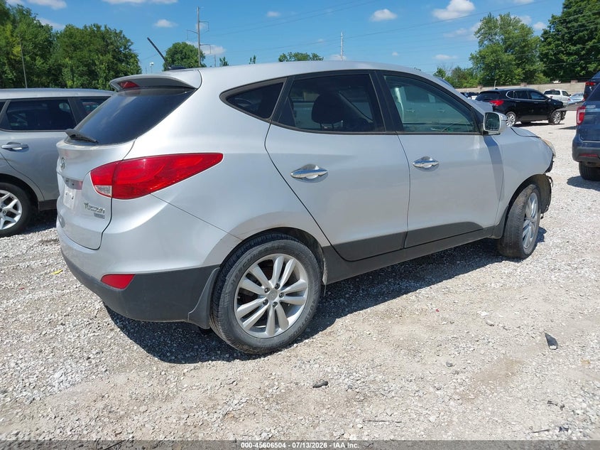 2013 Hyundai Tucson VIN KM8JU3AC4DU547737 IAAI salvage auction — NORMAL WEAR, Clear (Missouri), sold $1,600 on 2026-07-20 (photo 4)
