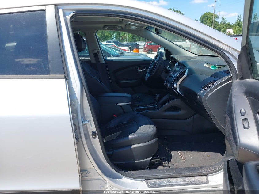2013 Hyundai Tucson VIN KM8JU3AC4DU547737 IAAI salvage auction — NORMAL WEAR, Clear (Missouri), sold $1,600 on 2026-07-20 (photo 5)