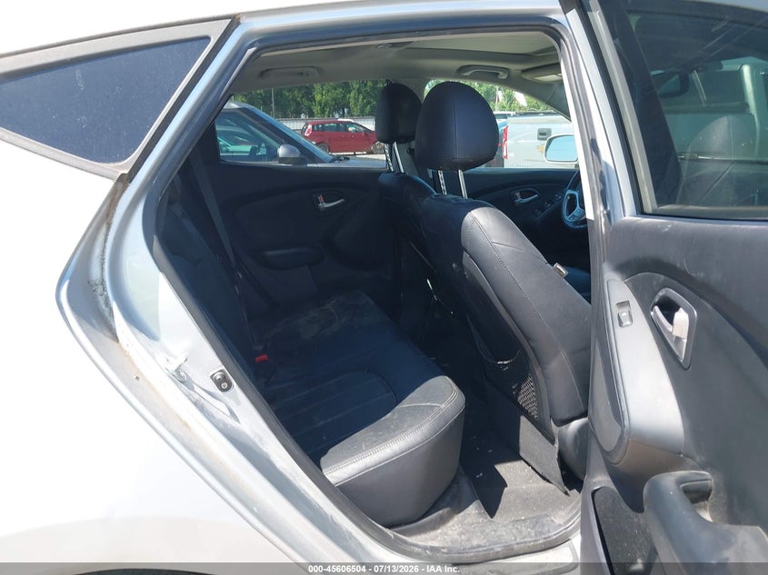2013 Hyundai Tucson VIN KM8JU3AC4DU547737 IAAI salvage auction — NORMAL WEAR, Clear (Missouri), sold $1,600 on 2026-07-20 (photo 8)