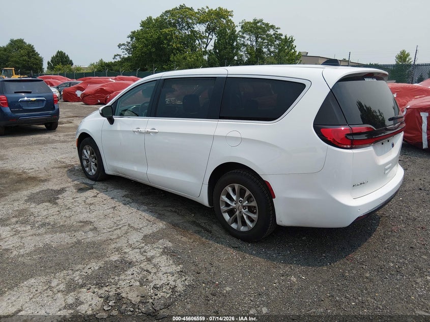 2023 Chrysler Pacifica VIN 2C4RC3BG9PR570072 IAAI salvage auction — FRONT END, Wait Title, sold $6,200 on 2026-08-26 (photo 3)