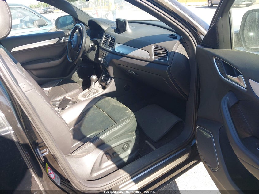 2015 Audi Q3 VIN WA1GFCFS5FR008987 IAAI salvage auction — THEFT, Salvage Title, sold $3,000 on 2026-08-01 (photo 5)