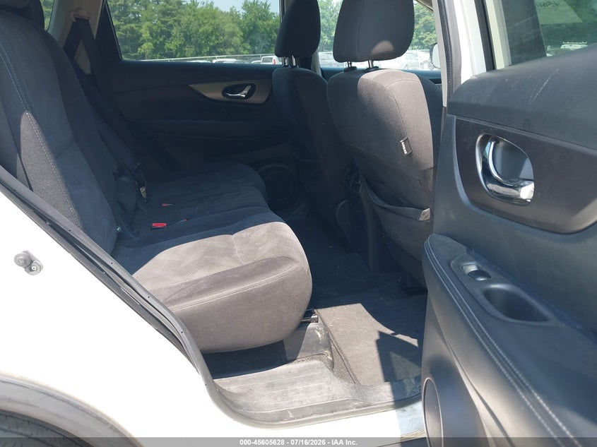 2016 Nissan Rogue VIN KNMAT2MV2GP713075 IAAI salvage auction — NORMAL WEAR, Clear (New York), sold $25 on 2026-07-28 (photo 8)