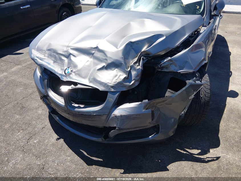 2011 BMW 3 series VIN WBAPH7G50BNM59047 IAAI salvage auction — NORMAL WEAR, Clear (Nevada), sold $100 on 2026-07-24 (photo 6)