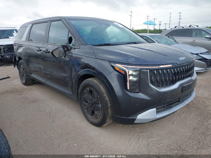 2026 Kia Carnival VIN KNDNB5KA8T6165900 IAAI salvage auction — LEFT & RIGHT, Enterprise Vehicles Clear Only (Texas), sold $20,700 on 2026-07-27 (photo 1)
