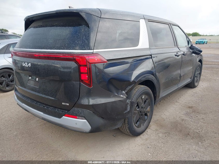 2026 Kia Carnival VIN KNDNB5KA8T6165900 IAAI salvage auction — LEFT & RIGHT, Enterprise Vehicles Clear Only (Texas), sold $20,700 on 2026-07-27 (photo 4)