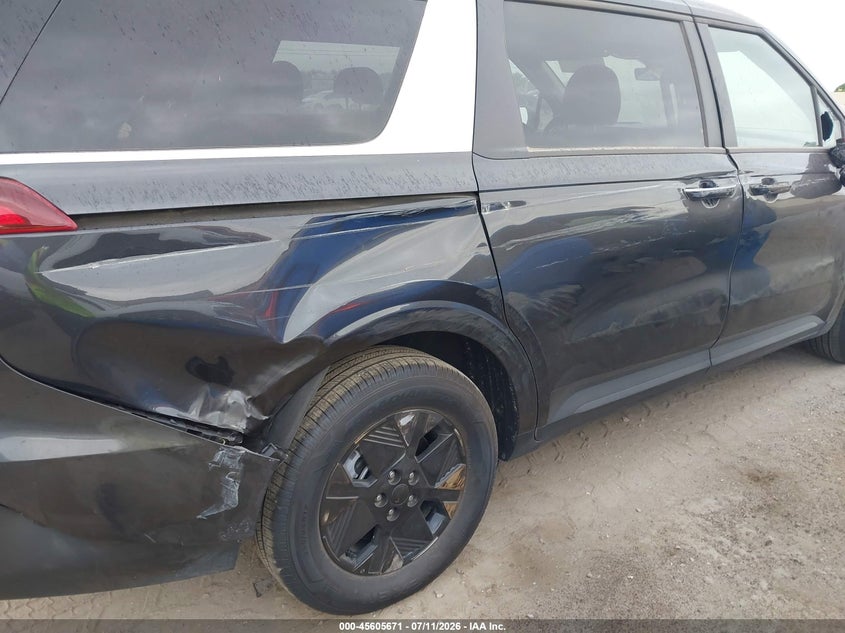 2026 Kia Carnival VIN KNDNB5KA8T6165900 IAAI salvage auction — LEFT & RIGHT, Enterprise Vehicles Clear Only (Texas), sold $20,700 on 2026-07-27 (photo 6)