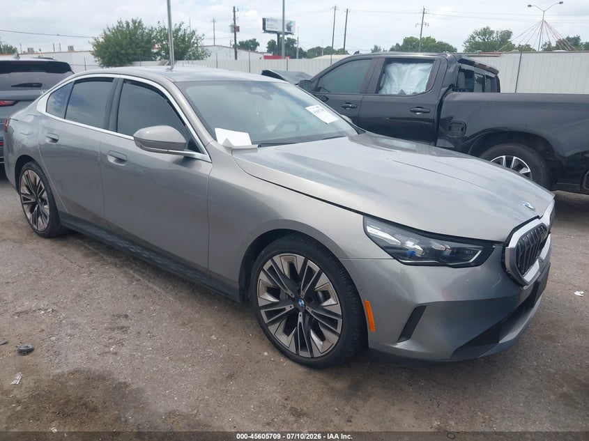 2024 BMW 5er VIN WBA53FJ06RCP87561 — IAAI salvage auction photo