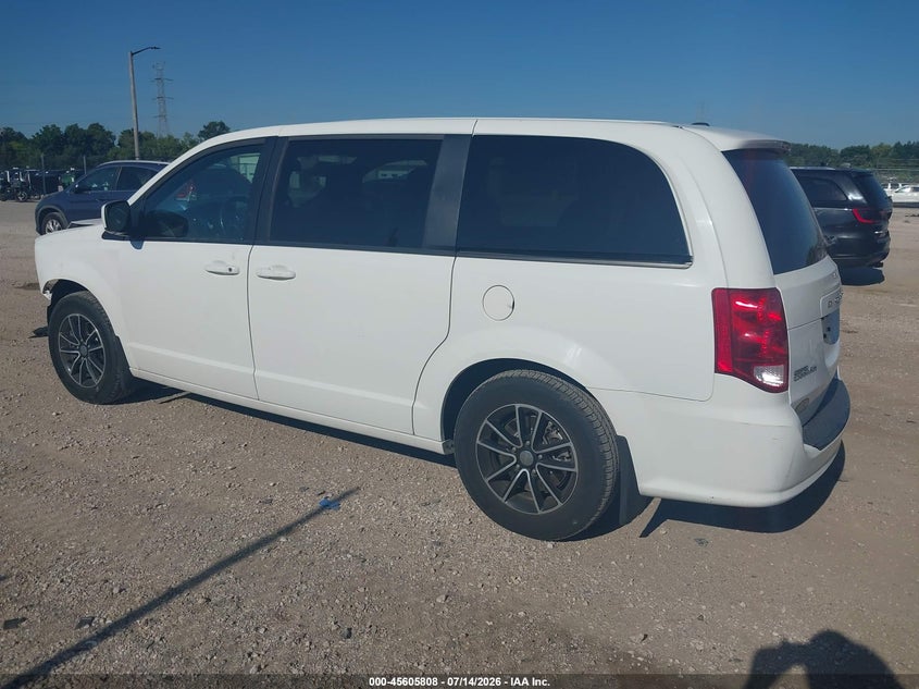 2018 Dodge Caravan VIN 2C4RDGBG0JR243555 IAAI salvage auction — FRONT END, Clear (Wisconsin), sold $2,950 on 2026-07-18 (photo 3)