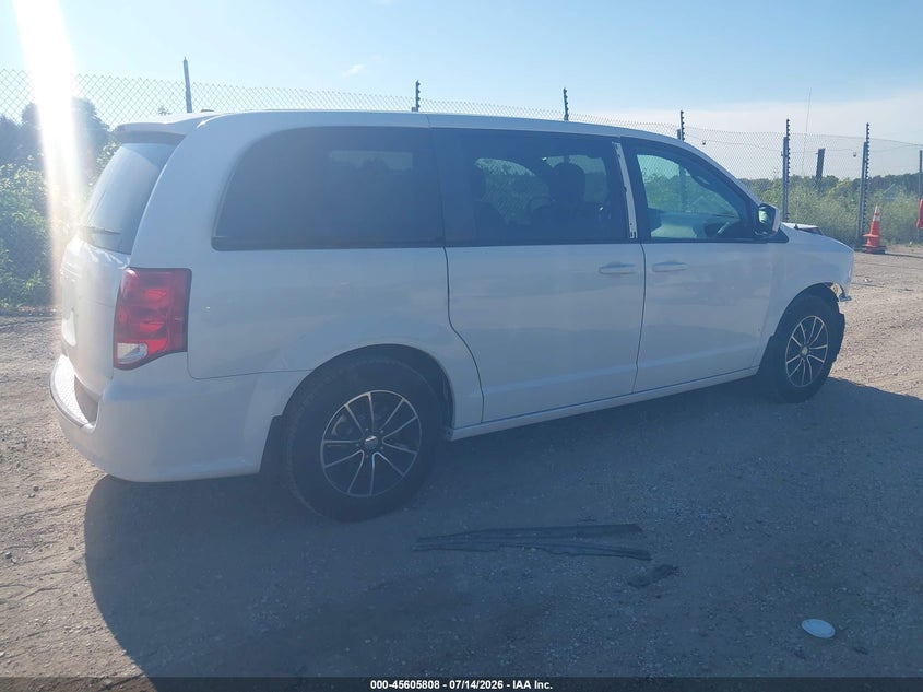 2018 Dodge Caravan VIN 2C4RDGBG0JR243555 IAAI salvage auction — FRONT END, Clear (Wisconsin), sold $2,950 on 2026-07-18 (photo 4)