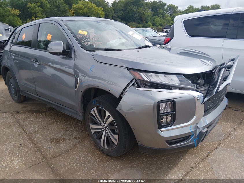 2025 Mitsubishi Outlander VIN JA4ARUAU9SU010759 IAAI salvage auction — BIO HAZARD, Certificate Of Destruction (Florida), sold $1,550 on 2026-07-29 (photo 1)