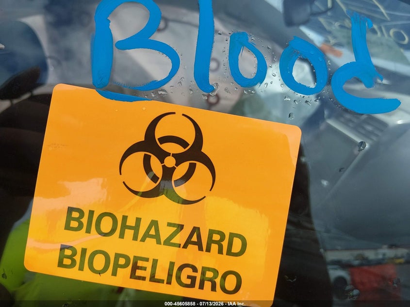 2025 Mitsubishi Outlander VIN JA4ARUAU9SU010759 IAAI salvage auction — BIO HAZARD, Certificate Of Destruction (Florida), sold $1,550 on 2026-07-29 (photo 8)