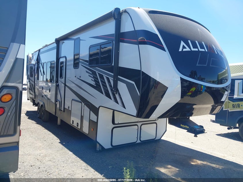 2021 Alliance Valor VIN 7M5FV3922MA004113 IAAI salvage auction — REAR END, Salvage (California), sold $1,300 on 2026-07-29 (photo 1)