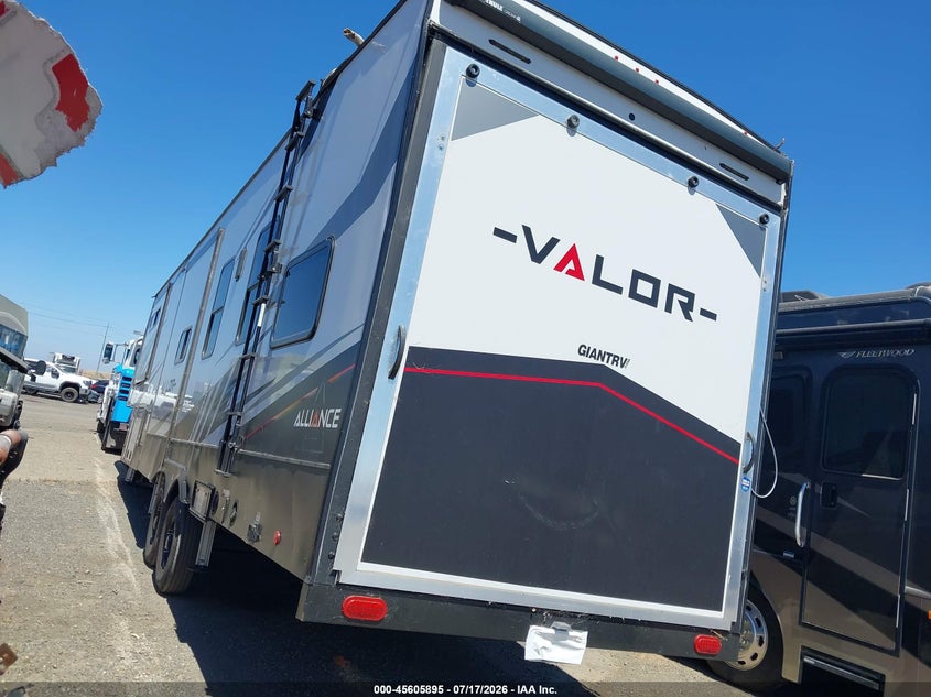 2021 Alliance Valor VIN 7M5FV3922MA004113 IAAI salvage auction — REAR END, Salvage (California), sold $1,300 on 2026-07-29 (photo 3)