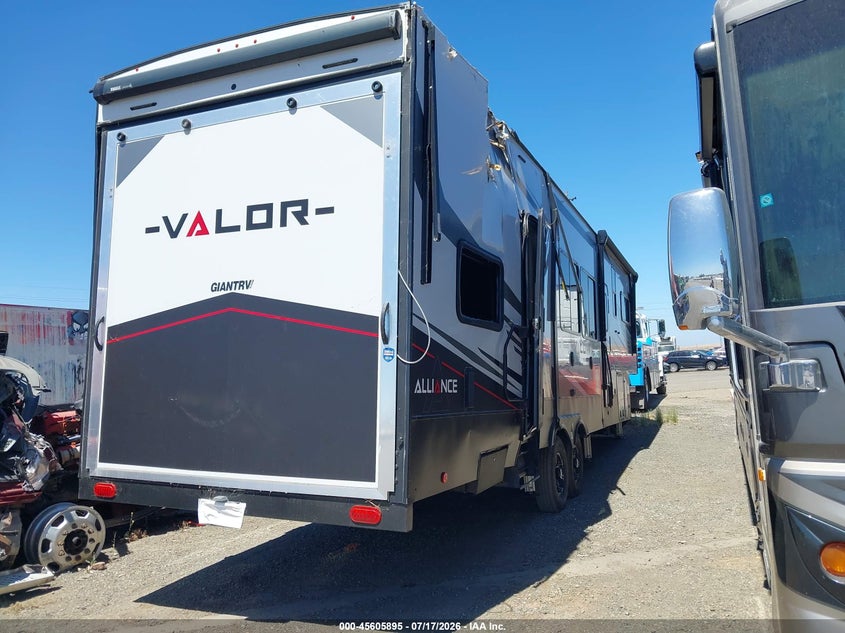 2021 Alliance Valor VIN 7M5FV3922MA004113 IAAI salvage auction — REAR END, Salvage (California), sold $1,300 on 2026-07-29 (photo 4)