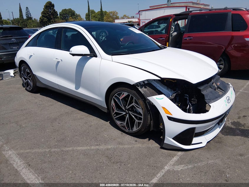 2024 Hyundai Ioniq 6 VIN KMHM54AA7RA061740 IAAI salvage auction — LEFT FRONT, Salvage (California), sold $7,400 on 2026-07-29 (photo 1)