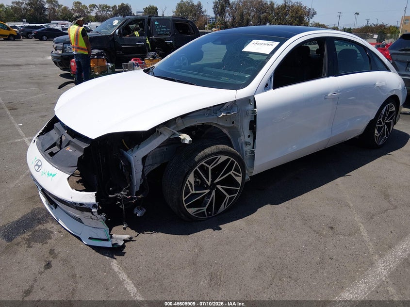 2024 Hyundai Ioniq 6 VIN KMHM54AA7RA061740 IAAI salvage auction — LEFT FRONT, Salvage (California), sold $7,400 on 2026-07-29 (photo 2)