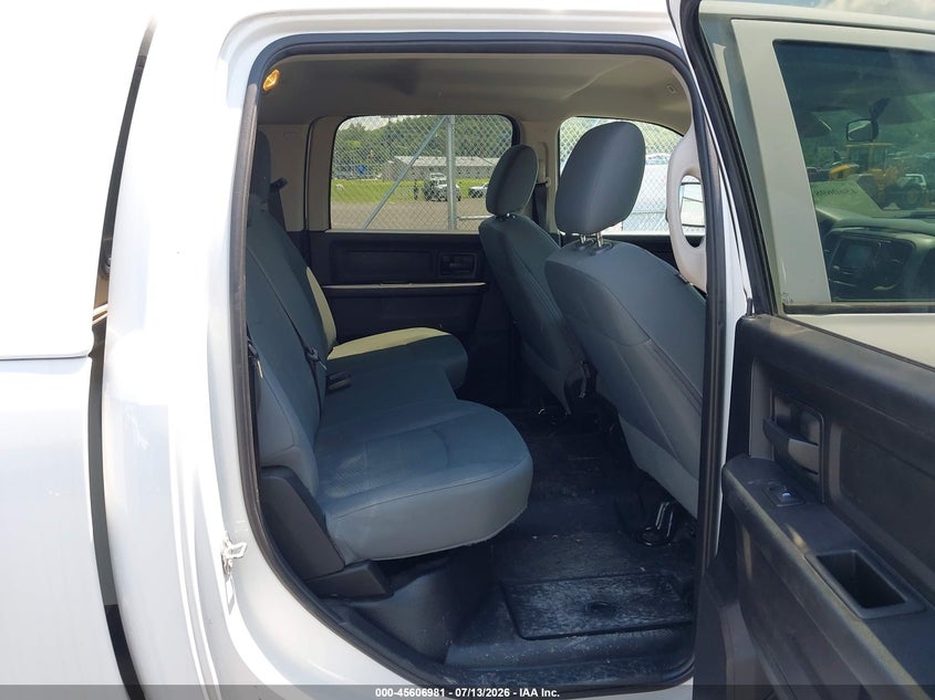 2017 Ram 3500 VIN 3C63R3GL9HG762326 IAAI salvage auction — NORMAL WEAR, Sf97 (Illinois), sold $32,750 on 2026-09-03 (photo 4)