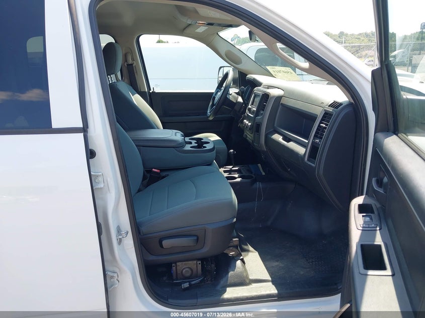 2017 Ram 3500 VIN 3C63R3GL2HG762328 — IAAI salvage auction photo